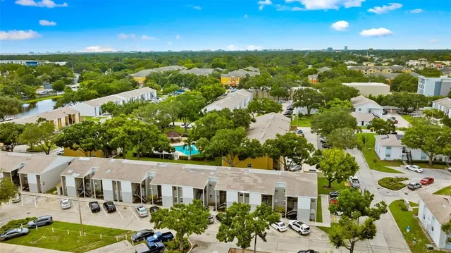 $1,700 | 4507 South Oak Drive, Unit P41, Tampa, FL 33611