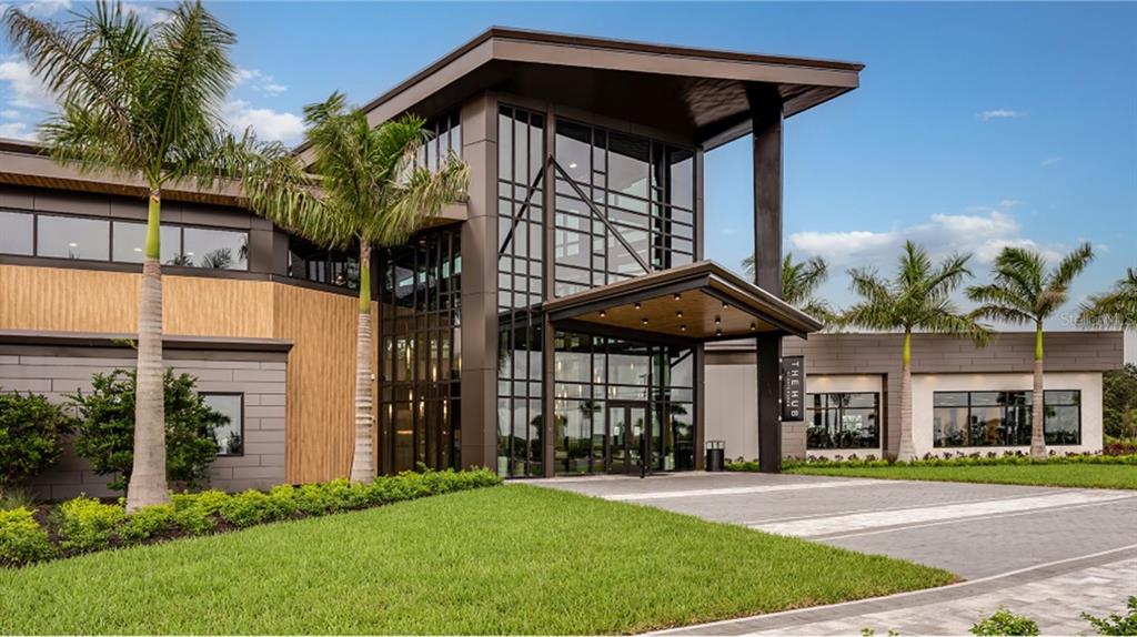 4246 St Thomas Way Kissimmee, FL 34758 - Photo 26 of 30 a front view of a house with a garden