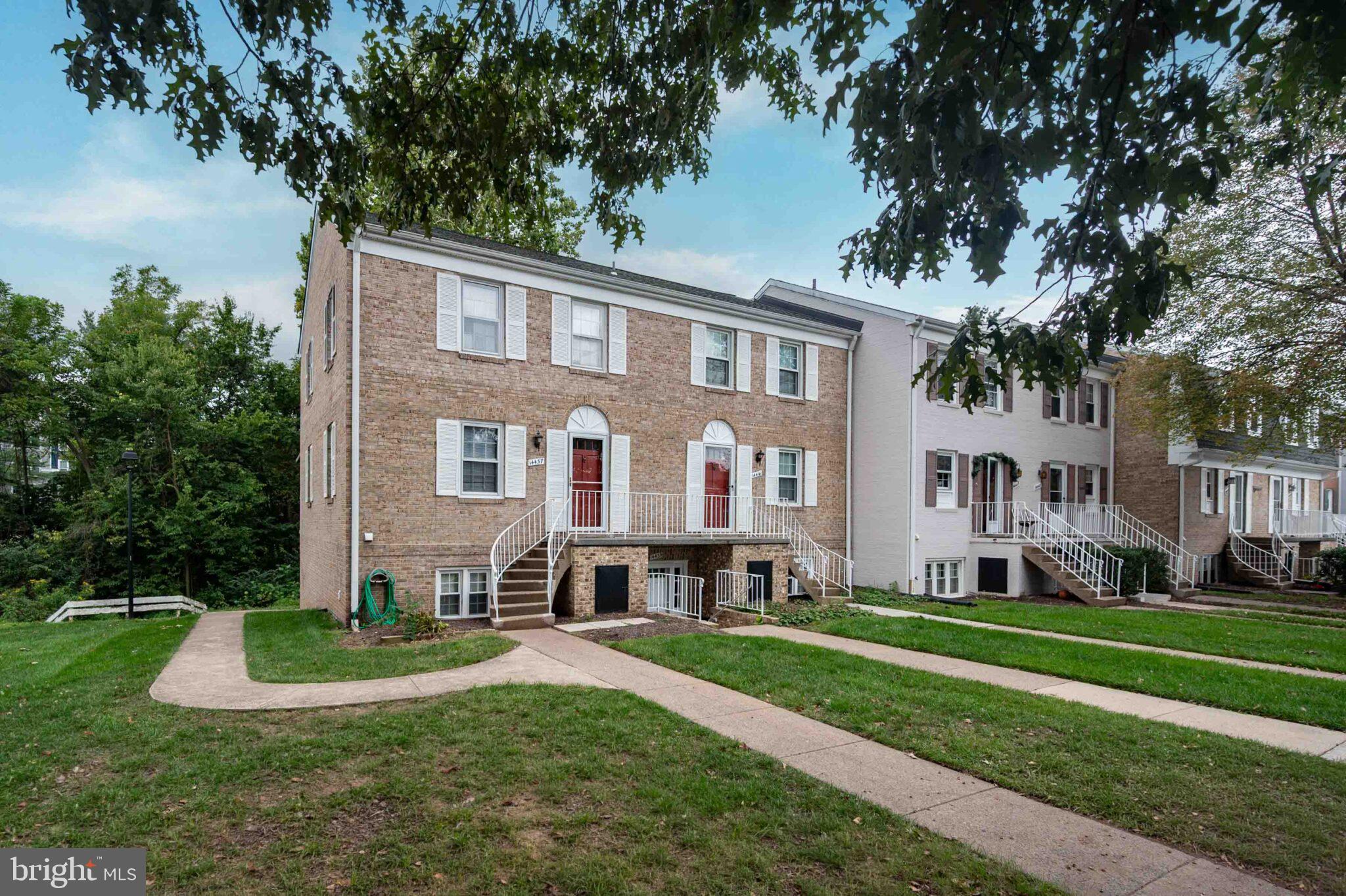 14439 Golden Oak Road Centreville, VA 20121 - Photo 3 of 47 Gallery Image 3