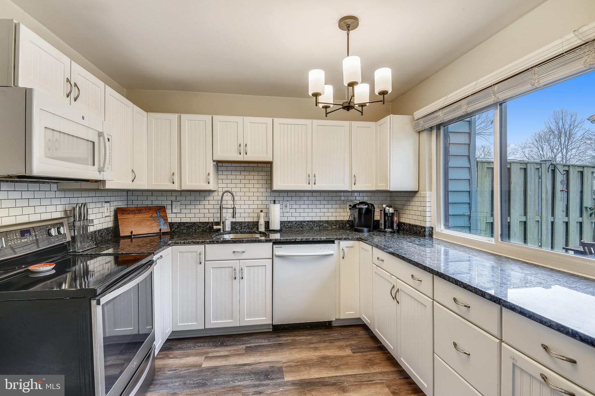 1059 Cedar Ridge Court Annapolis, MD 21403 - Photo 10 of 30 Bright and updated Kitchen