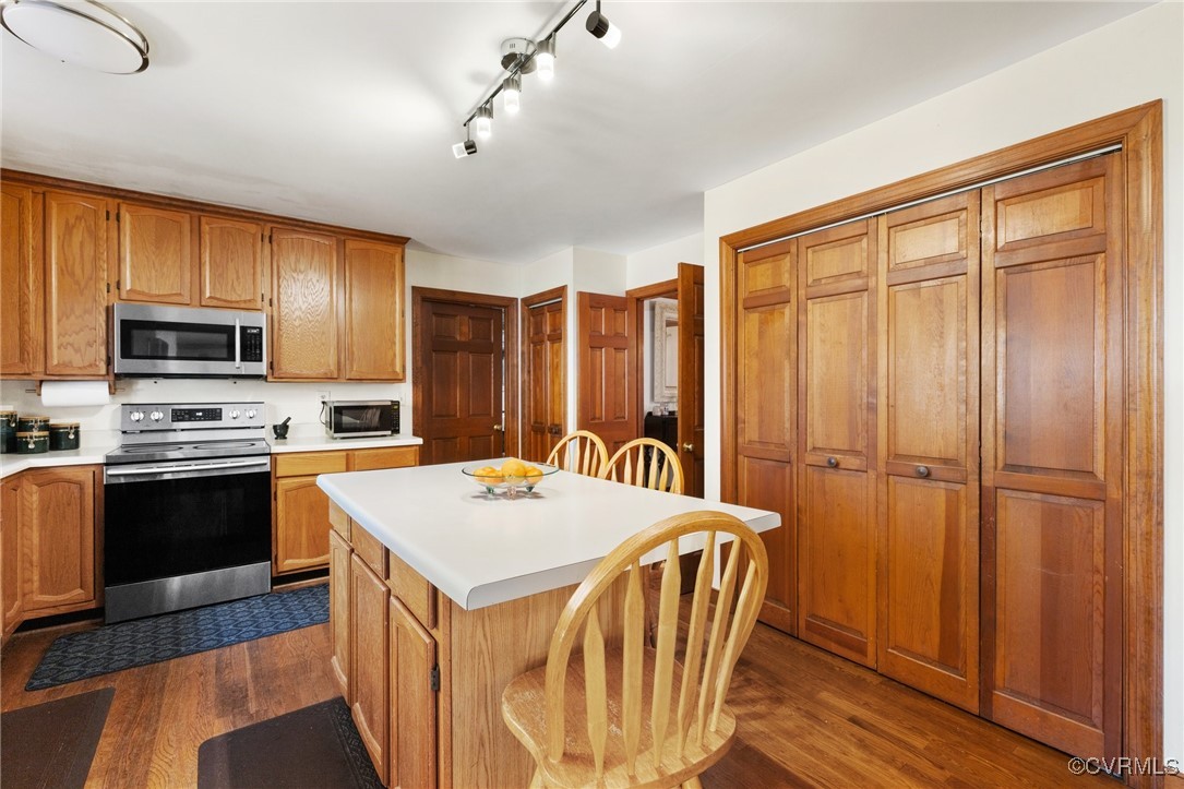 11204 Brewer Road Henrico, VA 23233 - Photo 12 of 32 Gallery Image 12