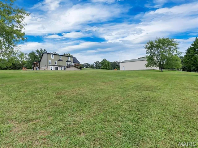 $550,000 | 7033 Meadow View Drive, Dittmer, MO 63023
