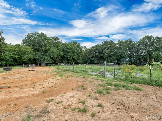 $550,000 | 7033 Meadow View Drive, Dittmer, MO 63023