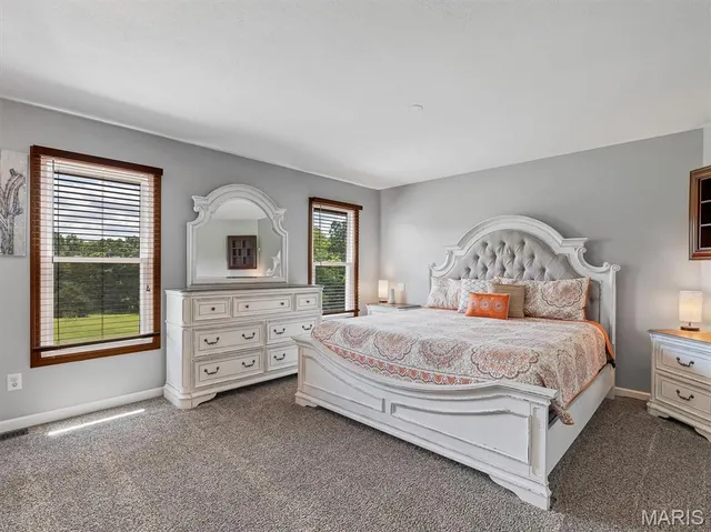 $550,000 | 7033 Meadow View Drive, Dittmer, MO 63023