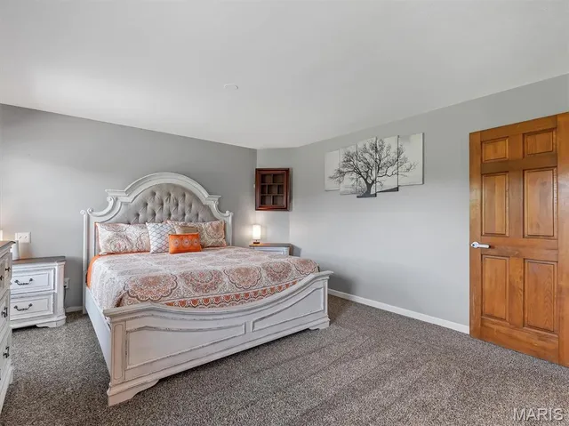 $550,000 | 7033 Meadow View Drive, Dittmer, MO 63023