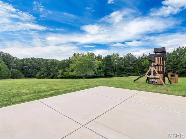 $550,000 | 7033 Meadow View Drive, Dittmer, MO 63023