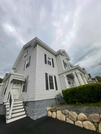 $3,600 | 9 Buxton Court, Unit 9, Andover, MA 01810