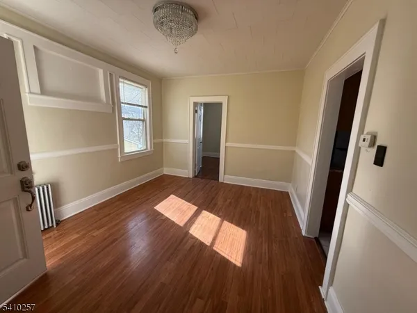 $2,700 | 9 Orange Avenue, Clifton, NJ 07013