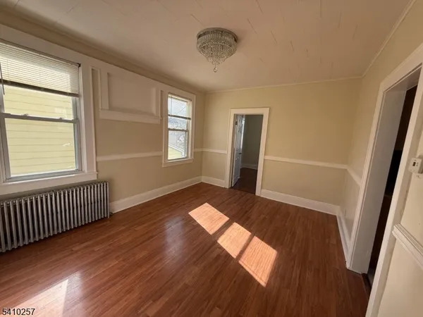 $2,700 | 9 Orange Avenue, Clifton, NJ 07013