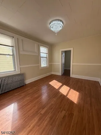 $2,700 | 9 Orange Avenue, Clifton, NJ 07013