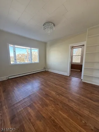 $2,700 | 9 Orange Avenue, Clifton, NJ 07013