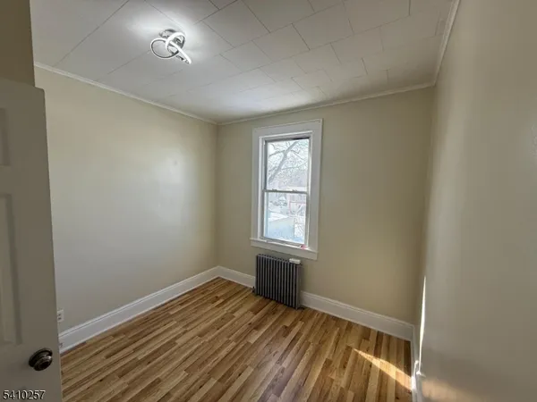 $2,700 | 9 Orange Avenue, Clifton, NJ 07013