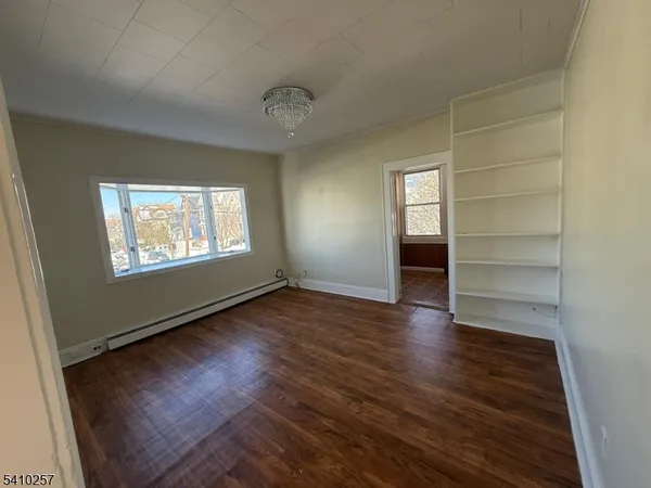 $2,700 | 9 Orange Avenue, Clifton, NJ 07013