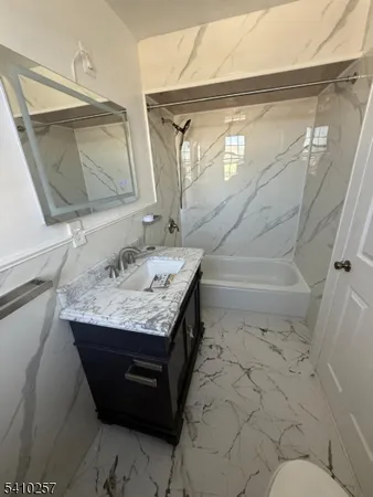 $2,700 | 9 Orange Avenue, Clifton, NJ 07013