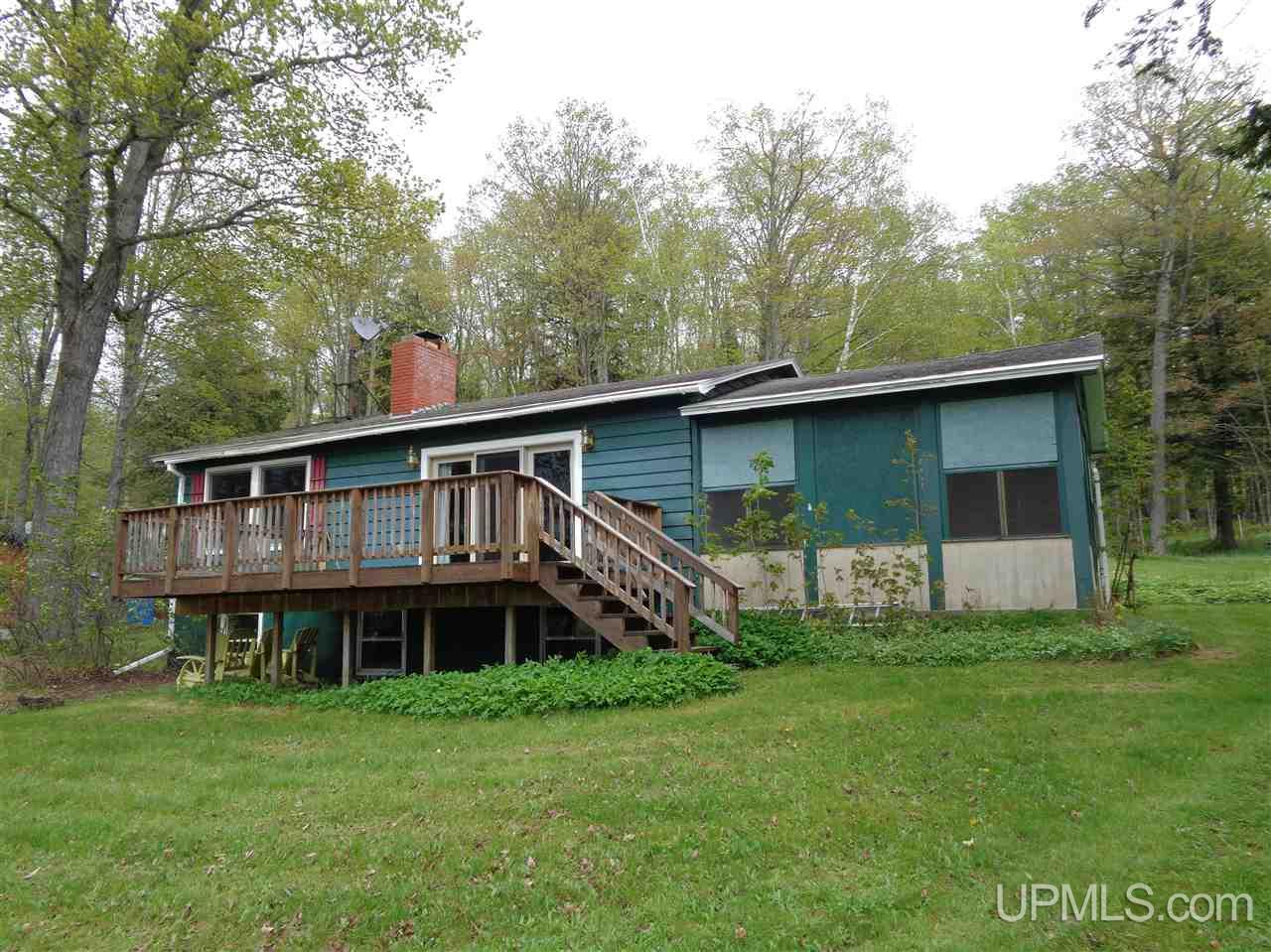 14166 Bayview Road Lanse, MI 49946 - Photo 4 of 23 Gallery Image 4