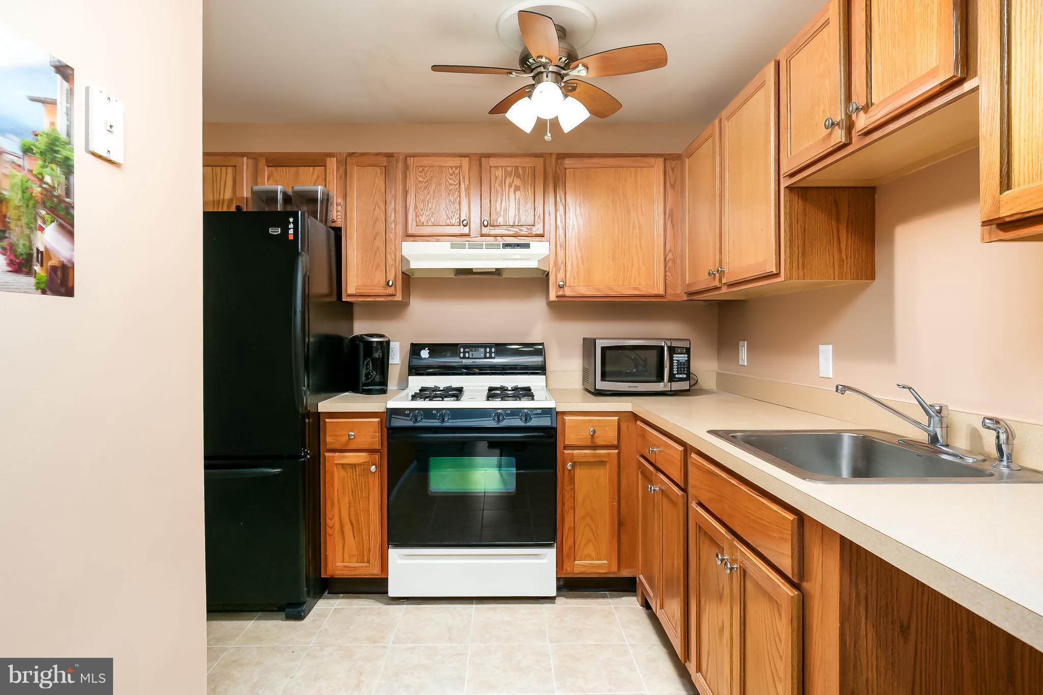 138 Natalie Road Delran, NJ 08075 - Photo 9 of 21 Kitchen