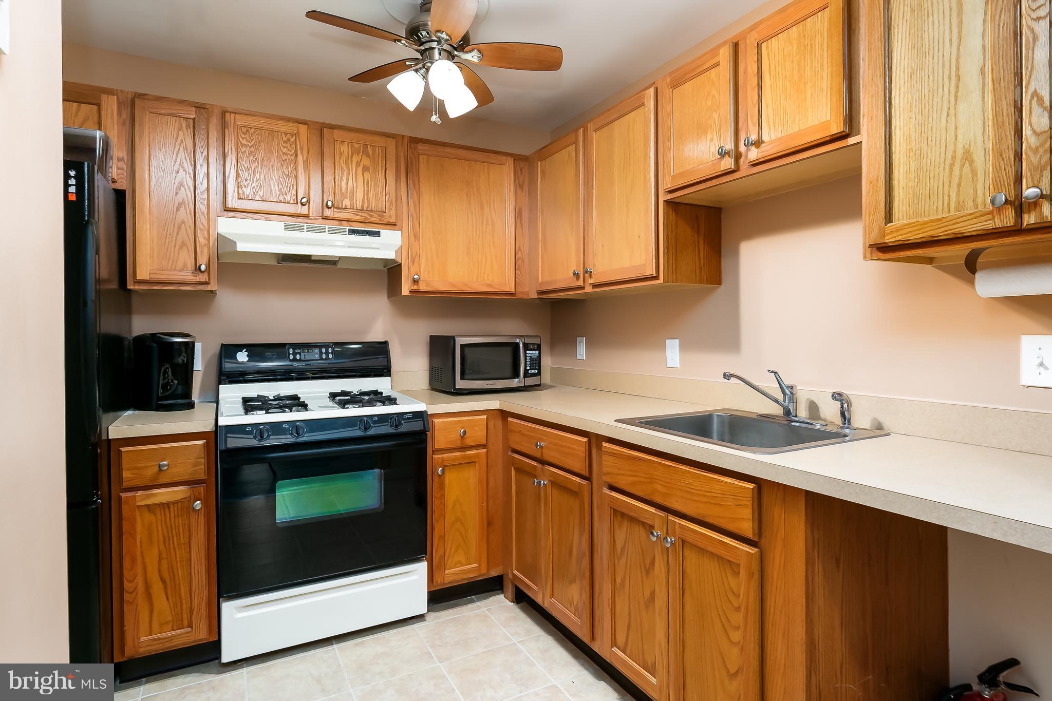 138 Natalie Road Delran, NJ 08075 - Photo 10 of 21 Kitchen