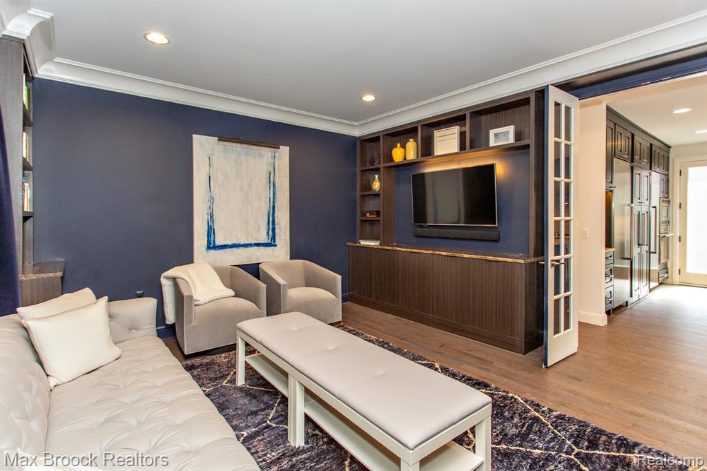25925 York Road Royal Oak, MI 48067 - Photo 38 of 88