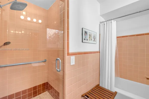 $15,000 | 4340 Pine Tree Drive, Miami Beach, FL 33140