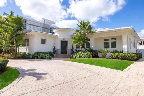 $15,000 | 4340 Pine Tree Drive, Miami Beach, FL 33140
