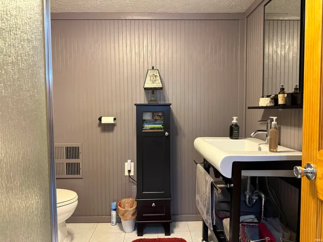 $679,900 | 299 Spring Haven Road, Mitchell, IN 47446