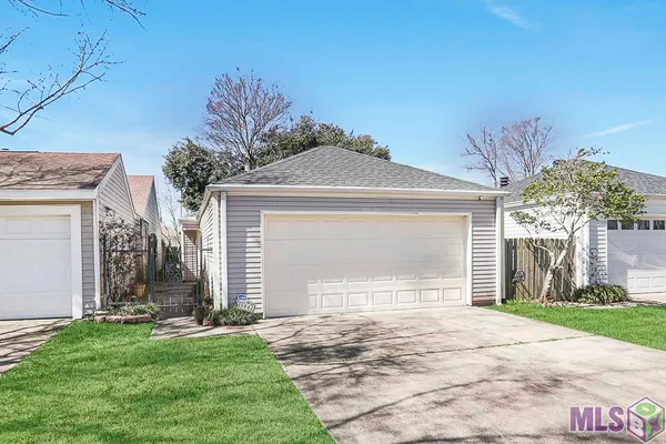 $175,000 | 5942 Fort Clarke Drive North, Baton Rouge, LA 70817