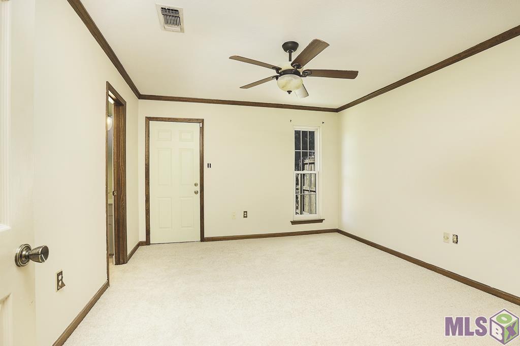 5942 Fort Clarke Drive North Baton Rouge, LA 70817 - Photo 9 of 18