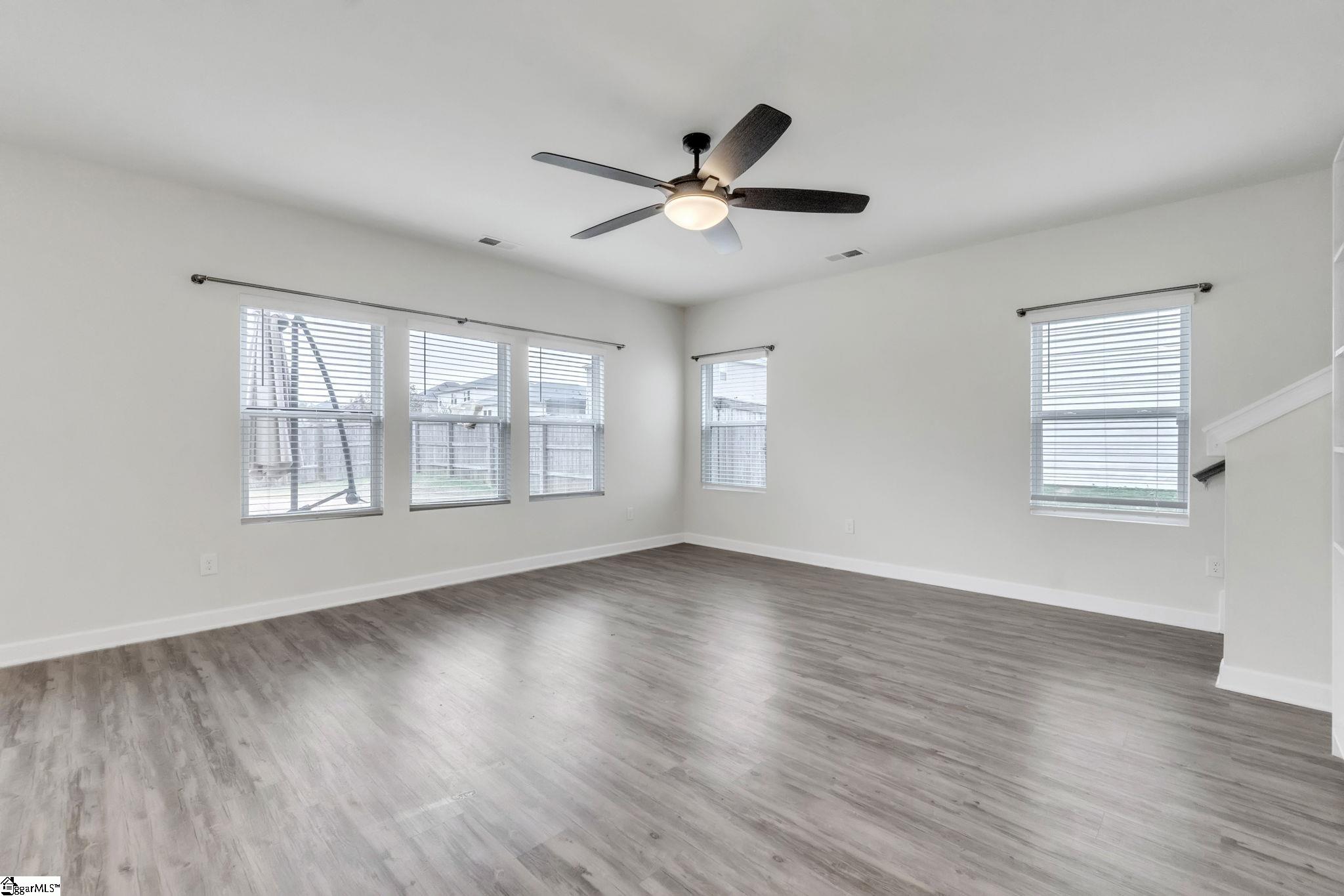 810 Winding Springs Road Spartanburg, SC 29303 - Photo 4 of 36