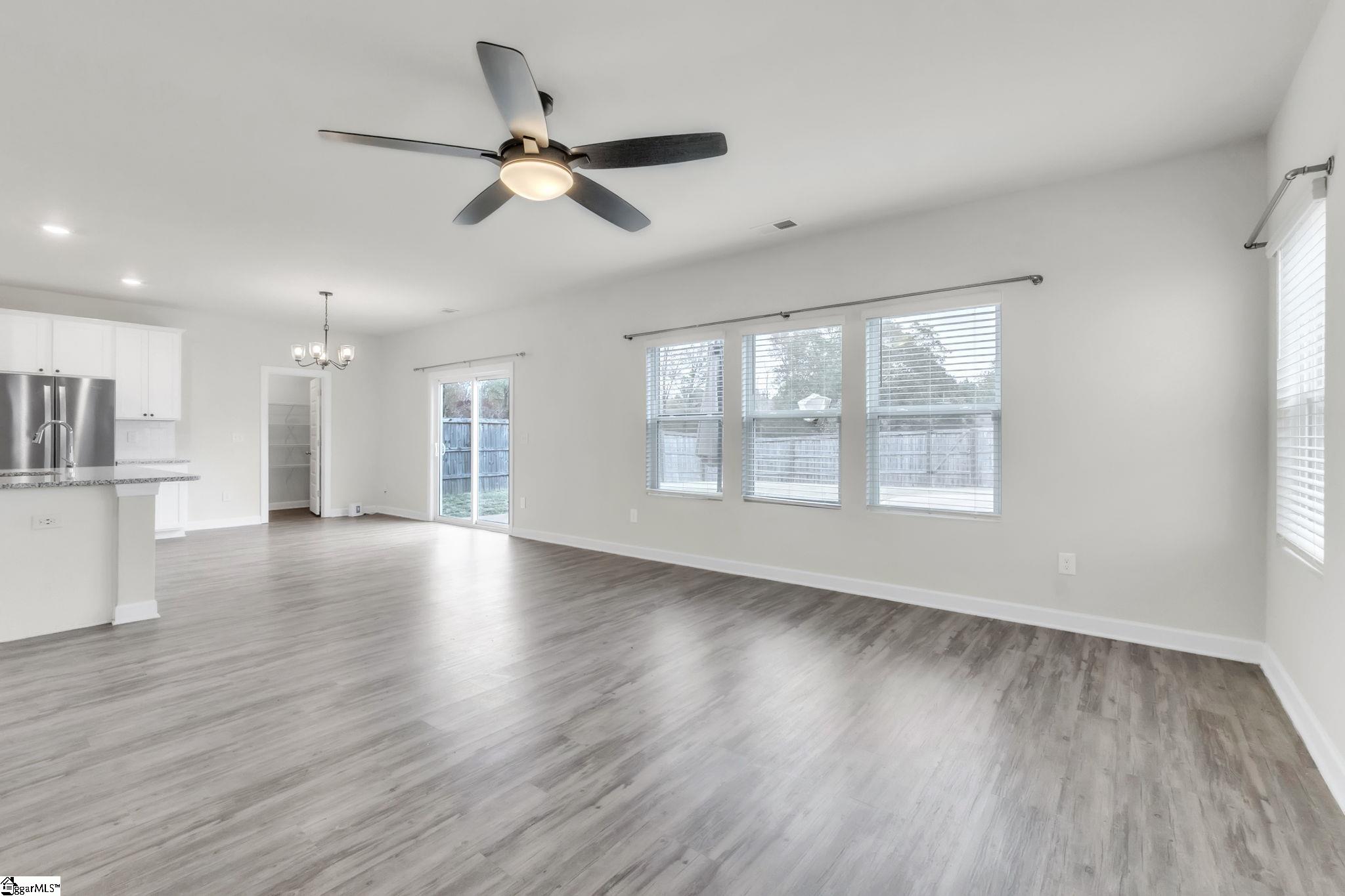 810 Winding Springs Road Spartanburg, SC 29303 - Photo 5 of 36