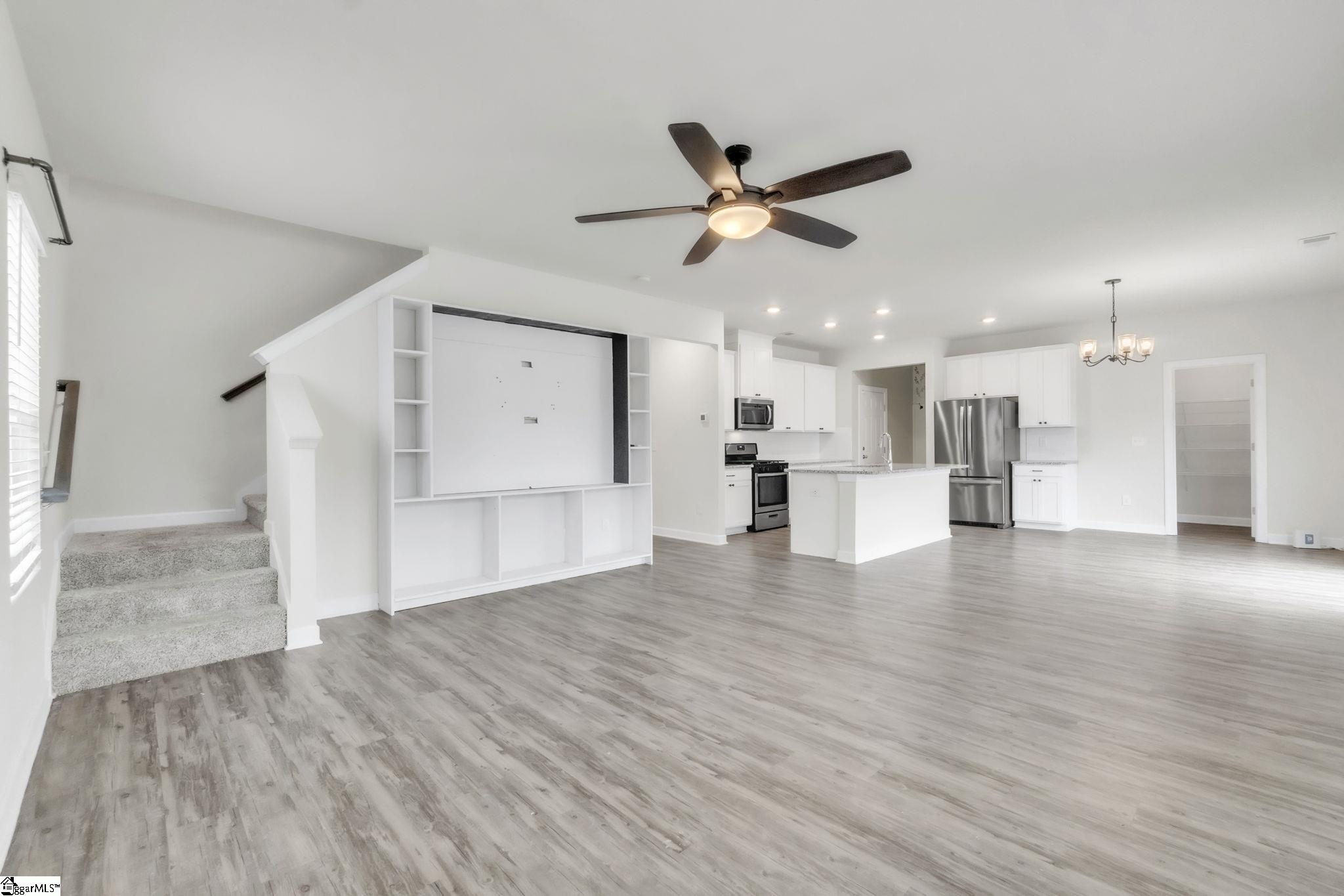 810 Winding Springs Road Spartanburg, SC 29303 - Photo 7 of 36