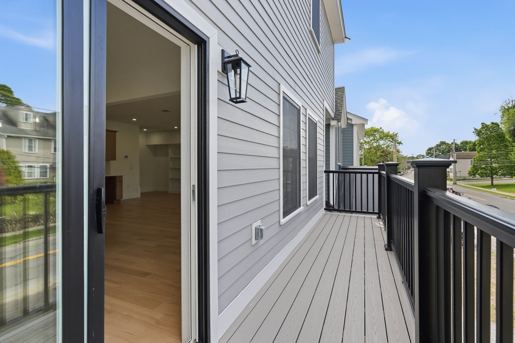 11 Washington Street Ipswich, MA 01938 - Photo 24 of 36