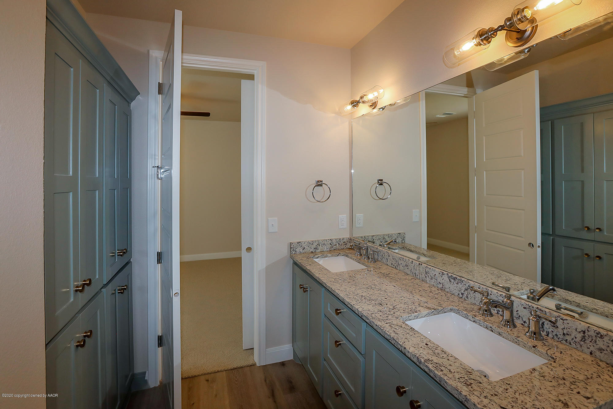 13437 Silverpointe Road Amarillo, TX 79124 - Photo 29 of 42 Jack N Jill Bath
