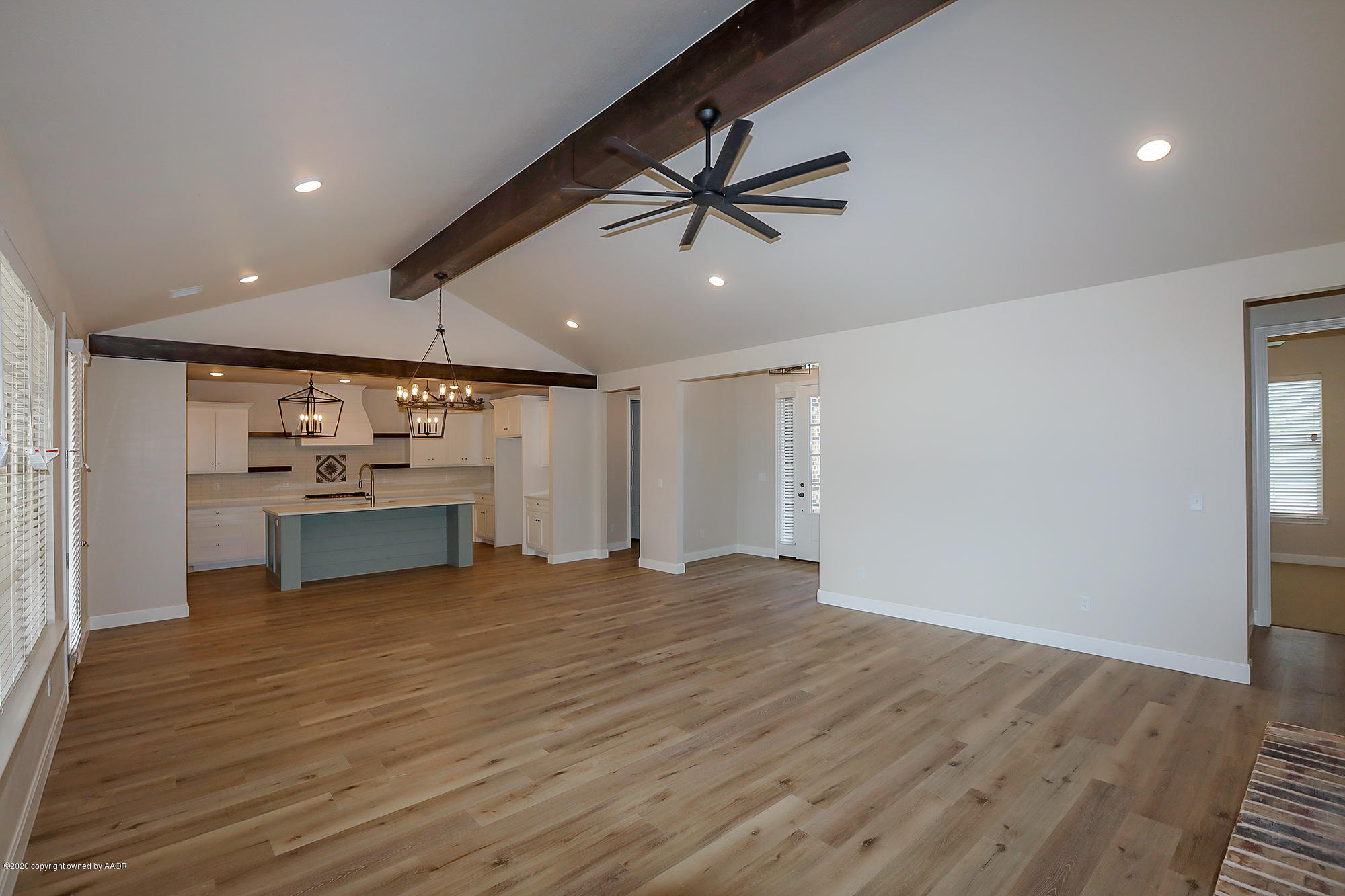 13437 Silverpointe Road Amarillo, TX 79124 - Photo 7 of 42 Living Area