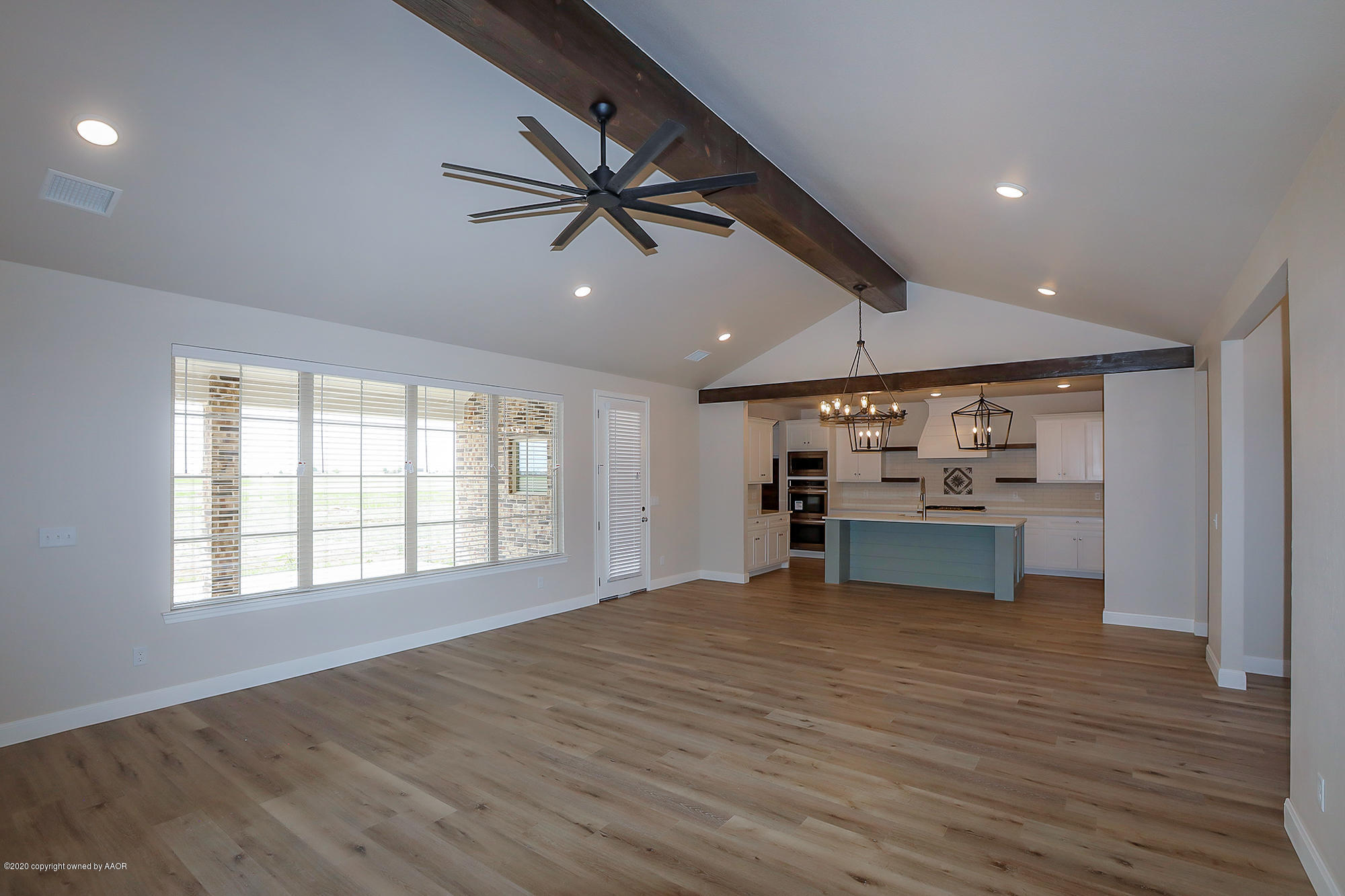 13437 Silverpointe Road Amarillo, TX 79124 - Photo 8 of 42 Living Area