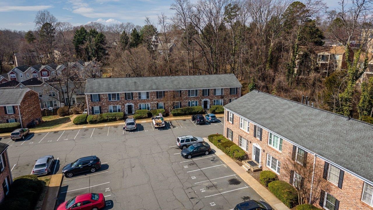 2527 Hydraulic Road, Unit 26 Charlottesville, VA 22901 - Photo 33 of 56