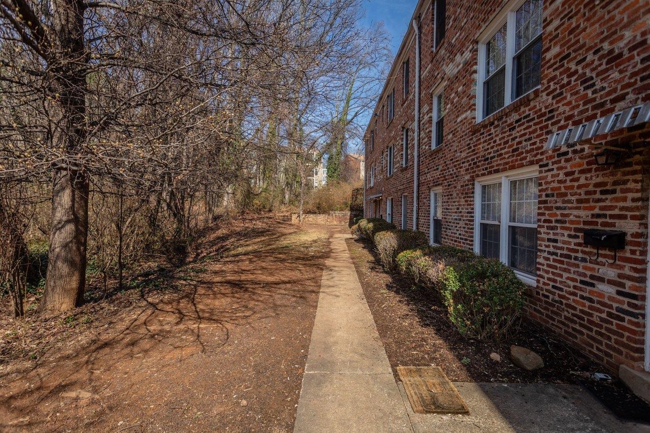 2527 Hydraulic Road, Unit 26 Charlottesville, VA 22901 - Photo 51 of 56 a view of a pathway with a pathway