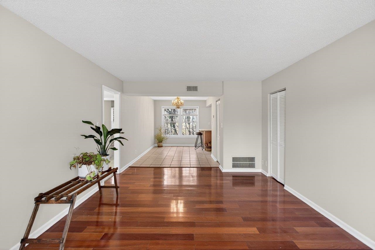 2527 Hydraulic Road, Unit 26 Charlottesville, VA 22901 - Photo 6 of 56