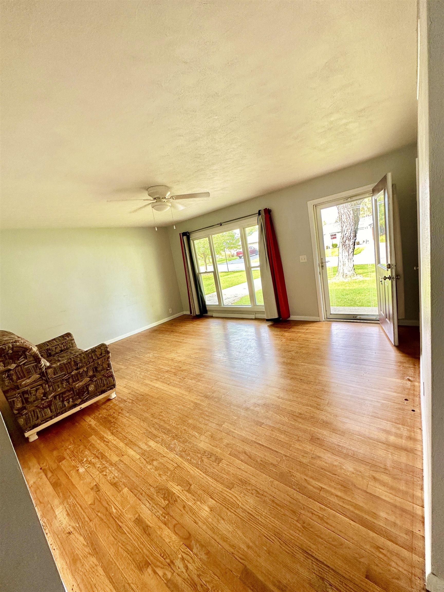 1063 Parkview Drive Decatur, IN 46733 - Photo 3 of 10
