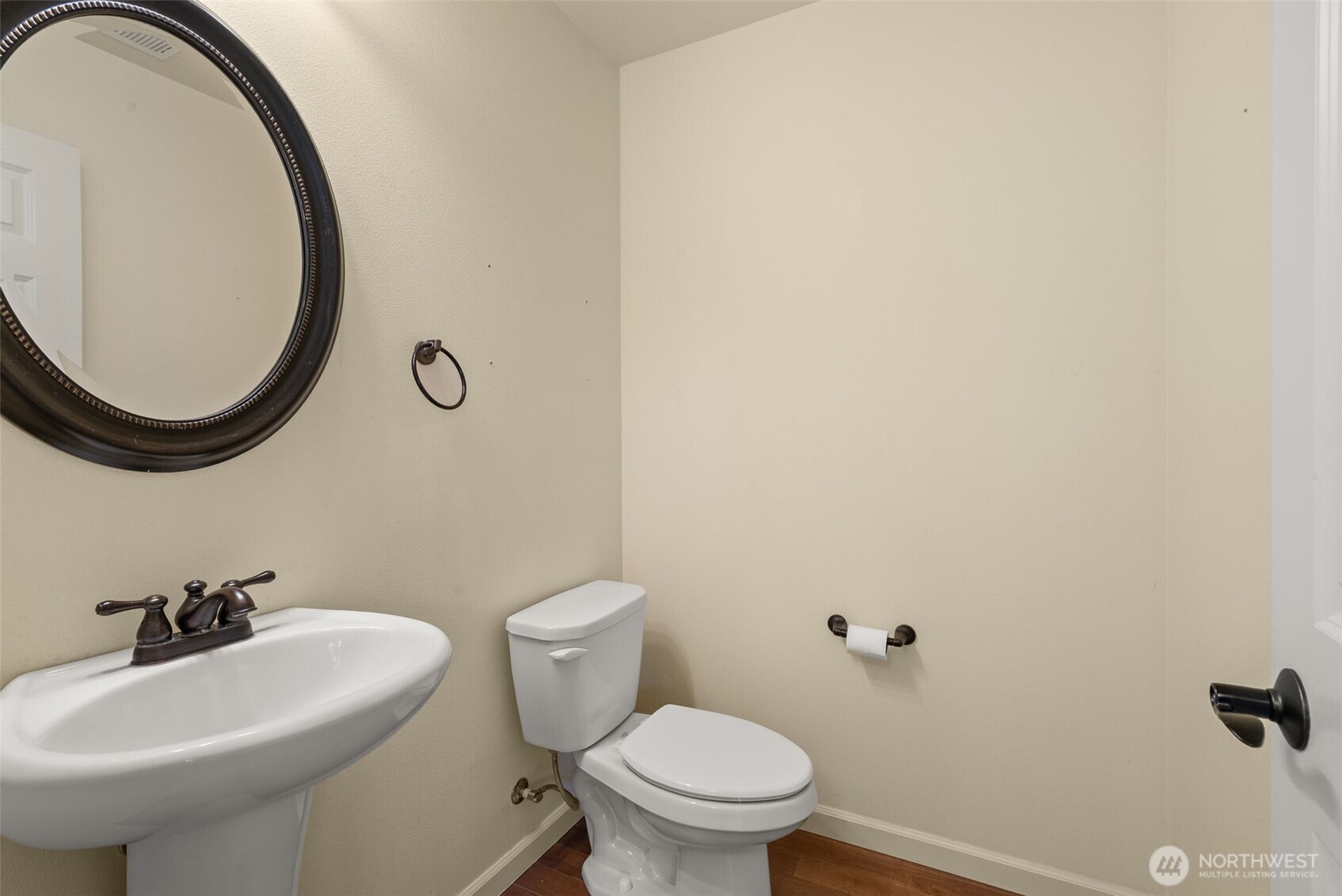 1305 Foreman Road DuPont, WA 98327 - Photo 16 of 36