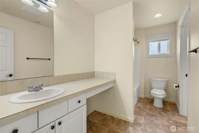 $699,950 | 1305 Foreman Road, DuPont, WA 98327