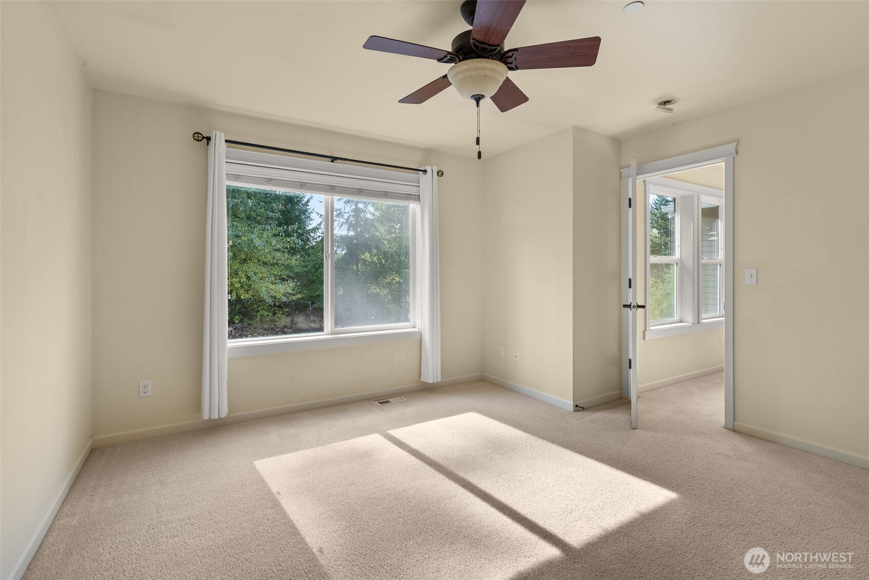 1305 Foreman Road DuPont, WA 98327 - Photo 27 of 36