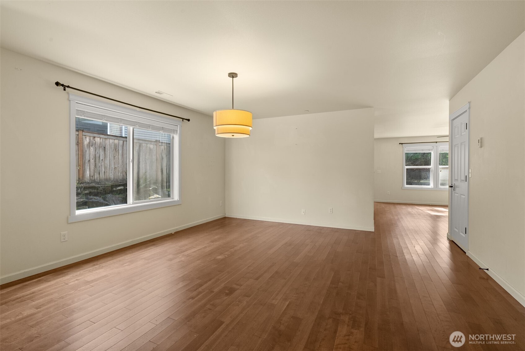 1305 Foreman Road DuPont, WA 98327 - Photo 5 of 36