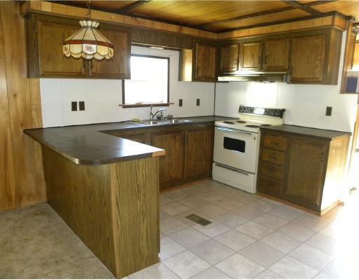 1885 Auburn Road Turner, ME 04282 - Photo 4 of 9 Kitchen.