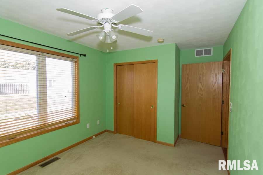 127 Easy Street Washington, IL 61571 - Photo 26 of 36 Gallery Image 26