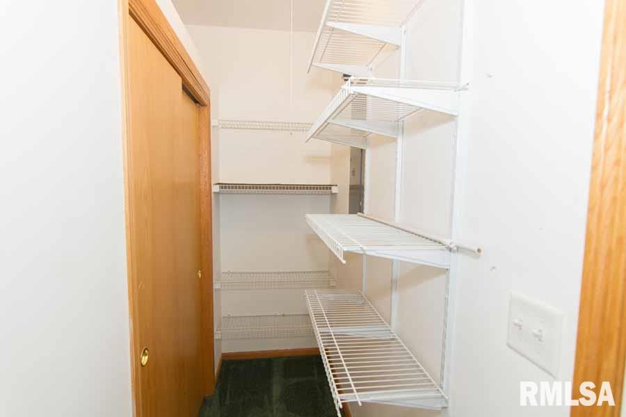 127 Easy Street Washington, IL 61571 - Photo 29 of 36 Gallery Image 29