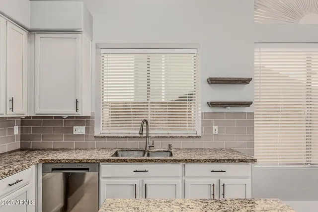 $2,500 | 6410 West Buckskin Trail, Phoenix, AZ 85083