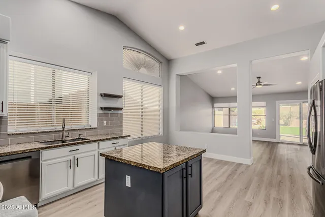 $2,500 | 6410 West Buckskin Trail, Phoenix, AZ 85083