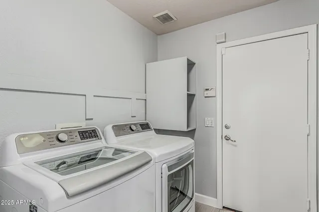 $2,500 | 6410 West Buckskin Trail, Phoenix, AZ 85083