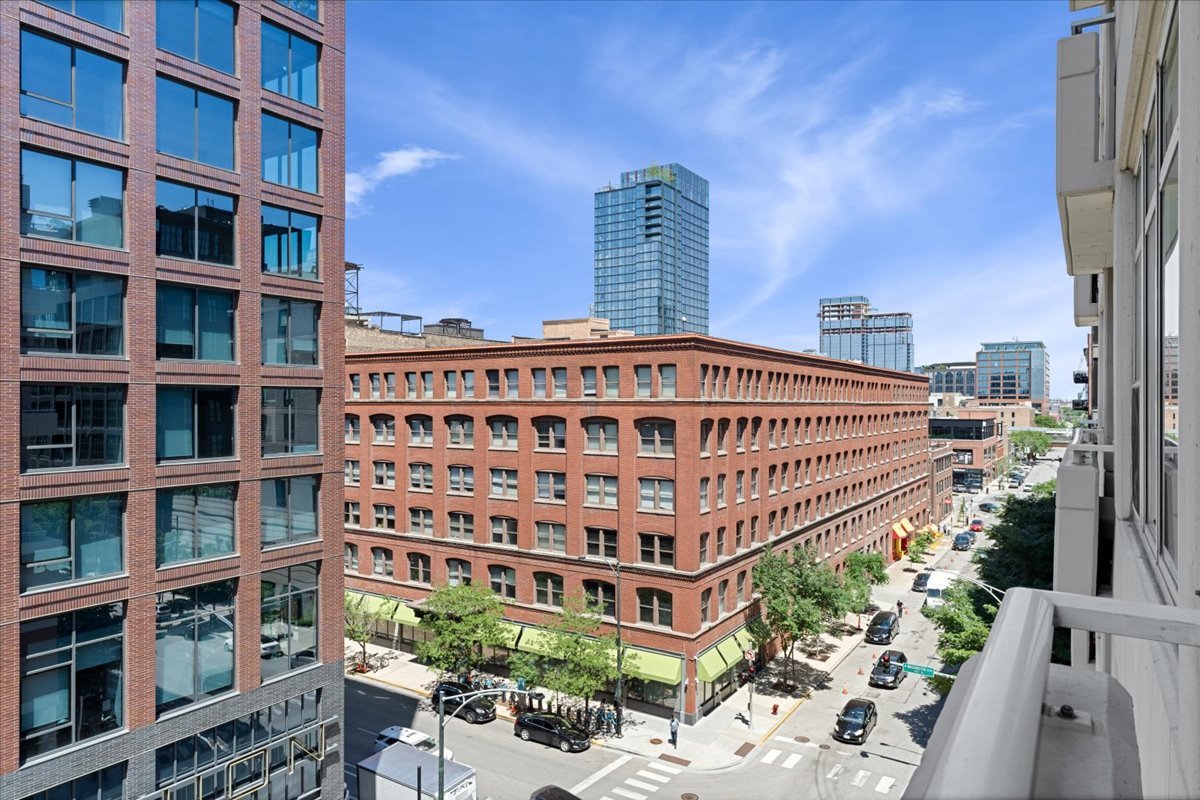 909 West Washington Boulevard, Unit 606 Chicago, IL 60607 - Photo 16 of 20