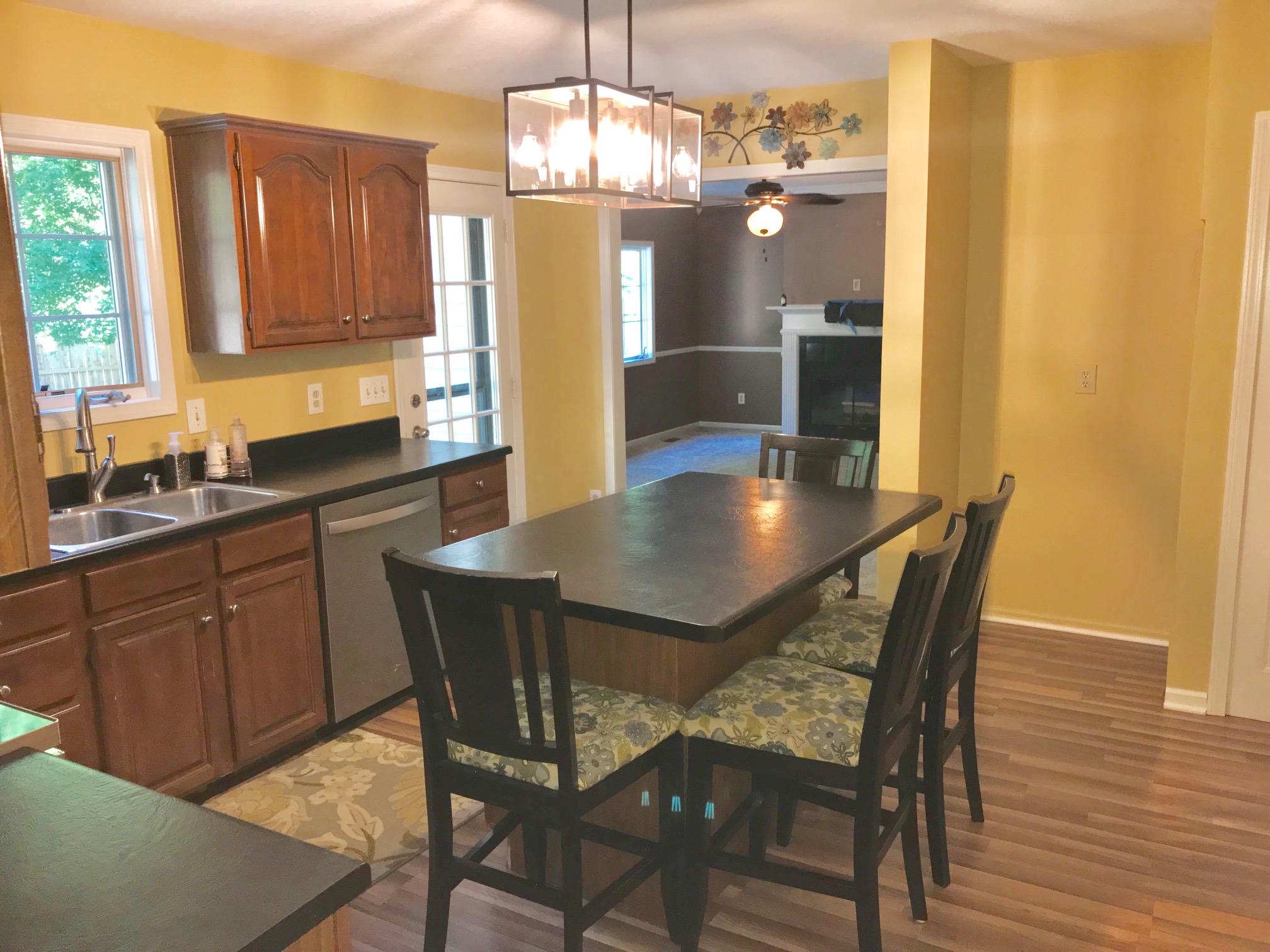 2017 Broken Oak Road Fort Wayne, IN 46818 - Photo 7 of 32